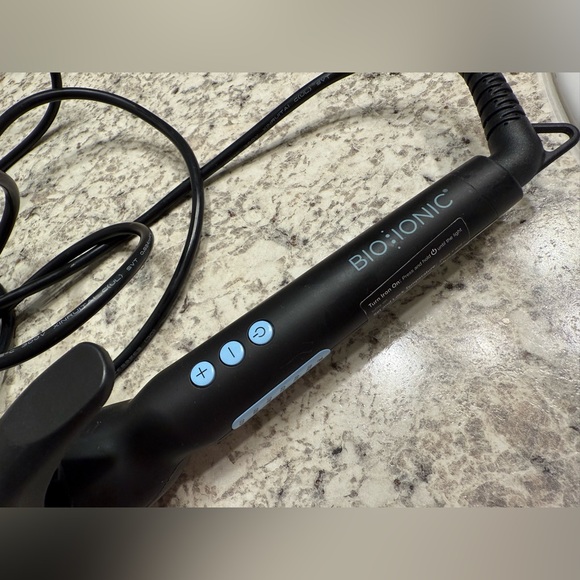 Bio Ionic Long Barrel Curling Iron EXCELLENT CONDITION - Picture 2 of 4